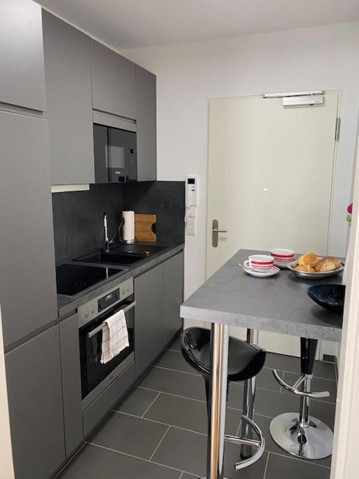 Luxus Appartment In Toplage Hannover Buitenkant foto